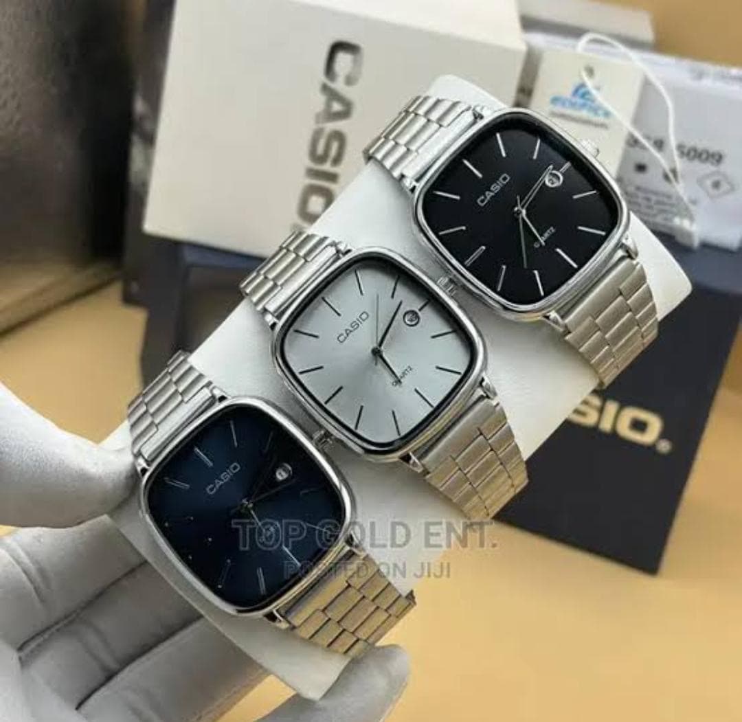 Silver casio wristwatch